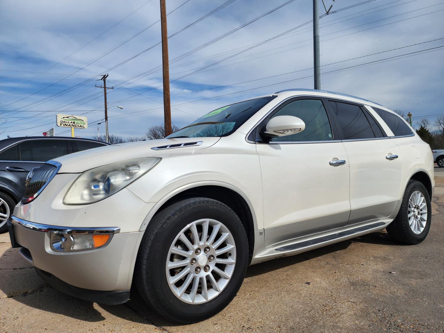 2011 DIAMOND WHITE Buick Enclave CXL-1 (5GAKRBED9BJ) with an 3.6L V6 DOHC 24V engine, 6-Speed Automatic Overdrive transmission, located at 2660 S.Garland Avenue, Garland, TX, 75041, (469) 298-3118, 32.885551, -96.655602 - CASH$$$$$ SPORT UTILITY!! This is a Loaded 2011 BUICK ENCLAVE CXL-1 SUV! REAR DVD! BACK UP CAMERA! HEATED/LEATHER SEATS! BLUETOOTH! SUPER CLEAN! MUST SEE! Come in for a test drive today. We are open from 10am-7pm Monday-Saturday. Call us with any questions at 469-202-7468, or email us DallasA - Photo#7